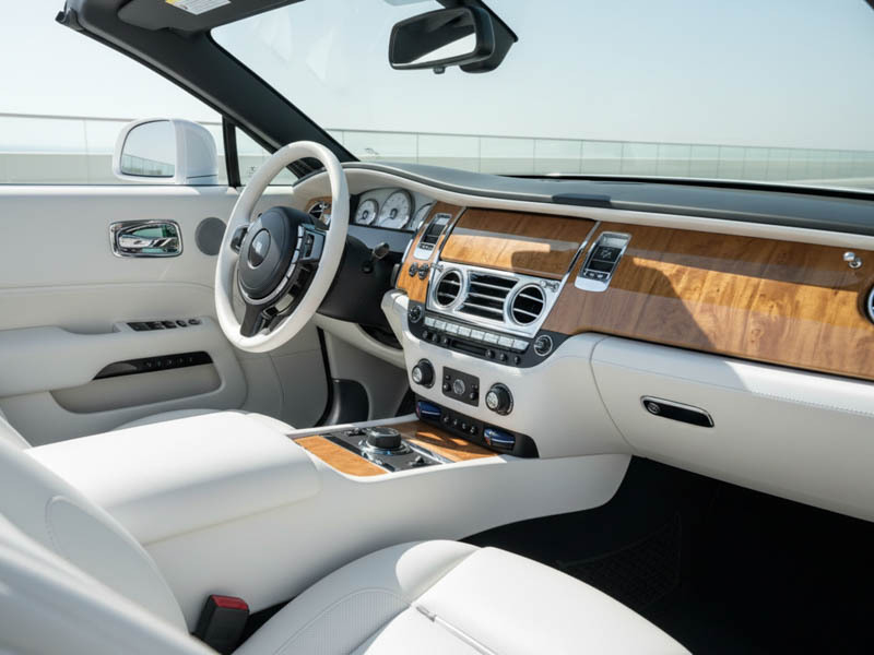 Rolls Royce  Dawn White 